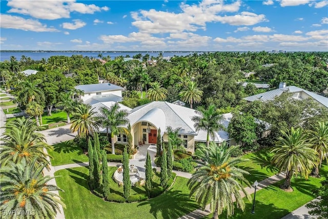 bird's eye view with a water view