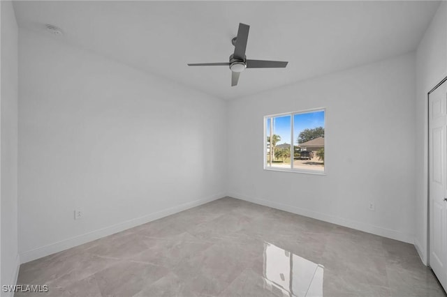 empty room with ceiling fan