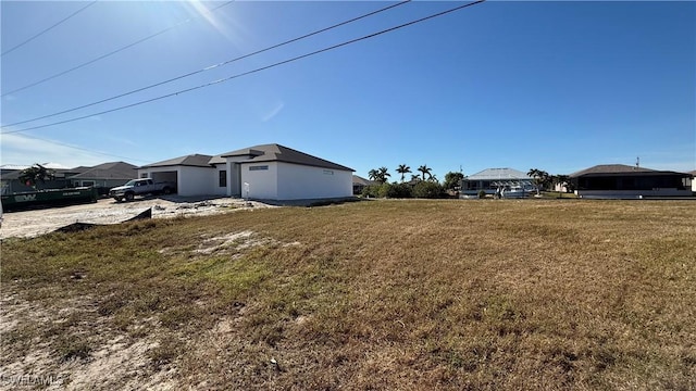 Listing photo 3 for 1442 NW 38th Pl, Cape Coral FL 33993