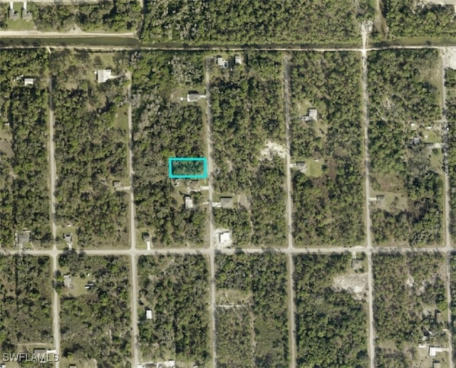 Listing photo 3 for 1709 Greenwood Ave, Lehigh Acres FL 33972