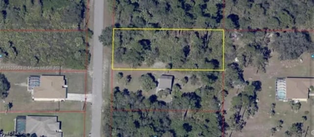 Listing photo 2 for 612 Broadway Ave, Lehigh Acres FL 33972