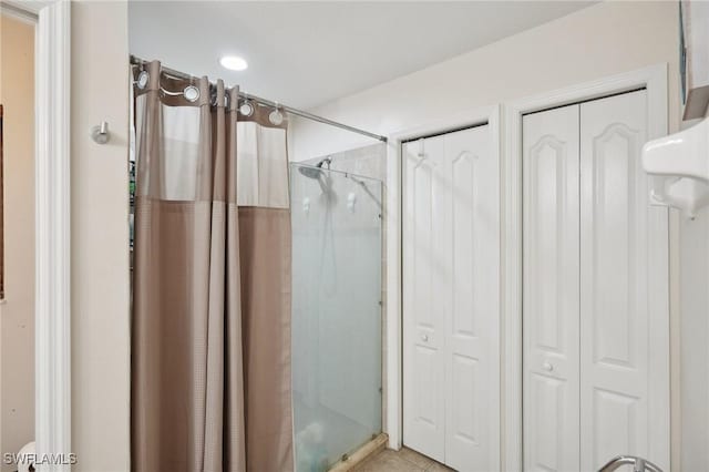 bathroom with walk in shower