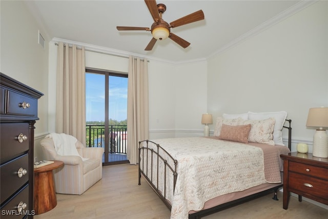 14300 Riva Del Lago Dr Unit 805, Fort Myers, FL 33907 - bedroom with crown molding, access to outside, a ceiling fan, light wood-type flooring, and visible vents