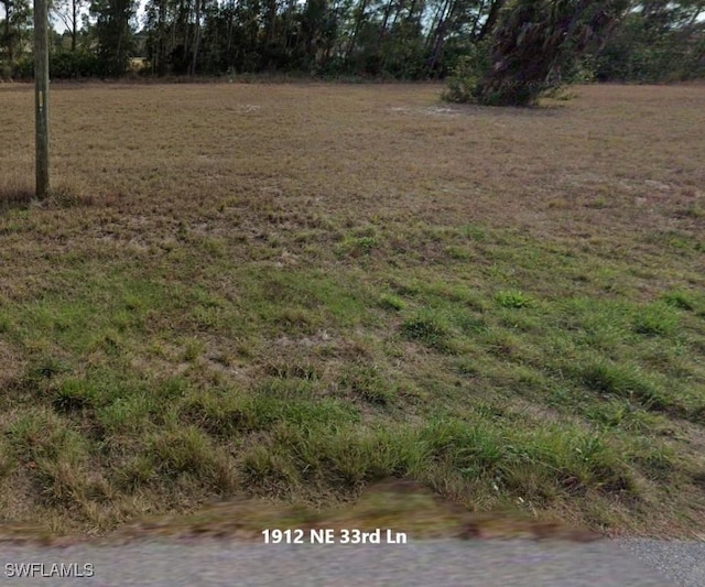 Listing photo 2 for 1912 NE 33rd Ln, Cape Coral FL 33909