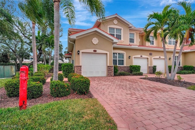 view of front of house with a garage