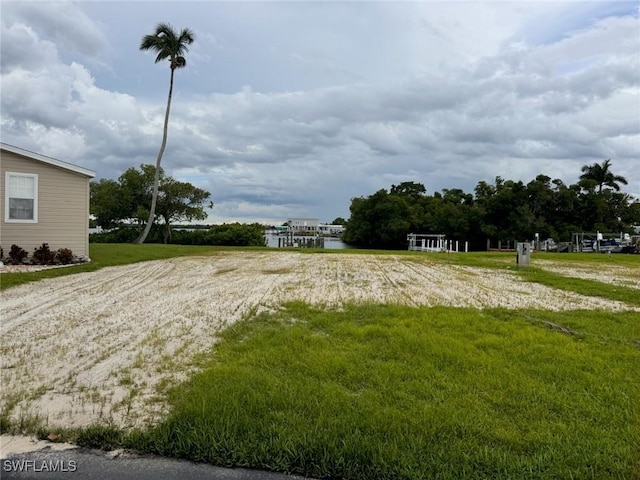 323 Shoreland Dr, Fort Myers FL, 33905 land for sale