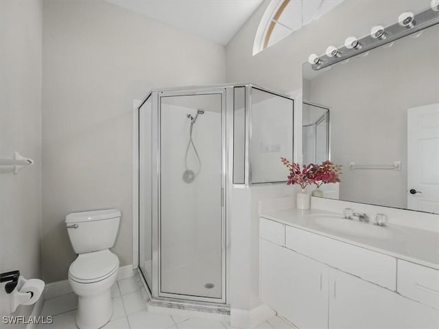 bathroom with vanity, a shower with shower door, vaulted ceiling, and toilet