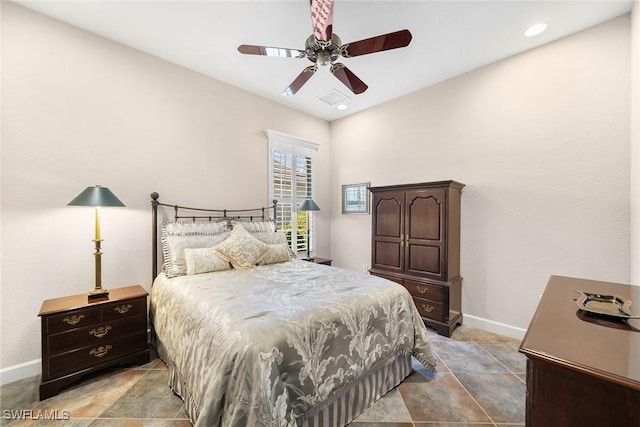 bedroom with ceiling fan