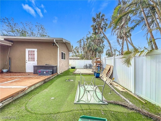 view of yard featuring a patio