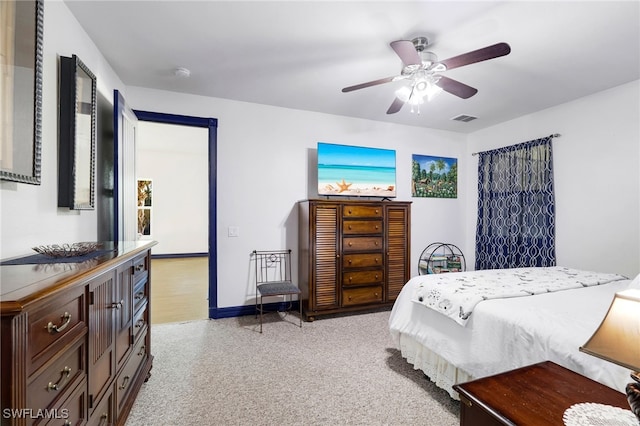 bedroom featuring ceiling fan