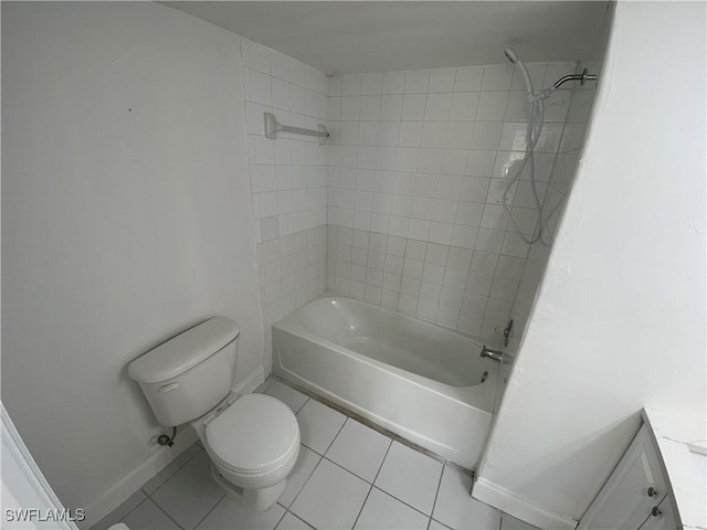 1275 Wildwood Lakes Blvd Unit 105, Naples, FL 34104 - bathroom featuring baseboards, toilet, tile patterned flooring, and bathing tub / shower combination