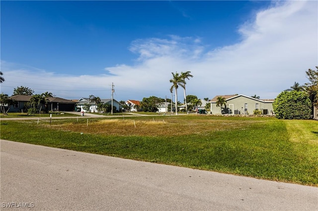 Listing photo 3 for 1318 Freeport Ave, Marco Island FL 34145