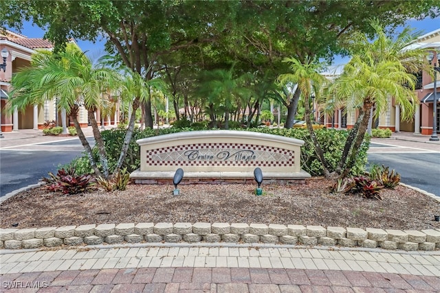 view of community / neighborhood sign