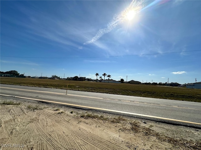 Listing photo 3 for 608 Diplomat Pkwy E, Cape Coral FL 33909