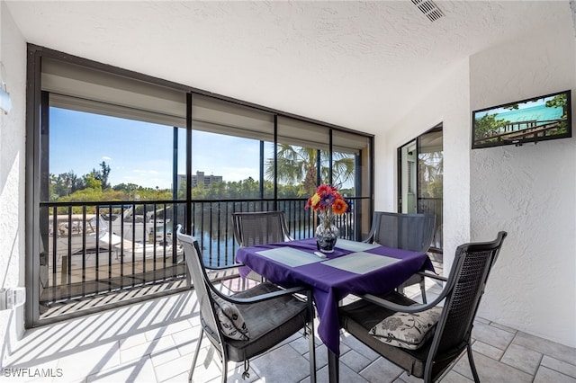 sunroom with visible vents