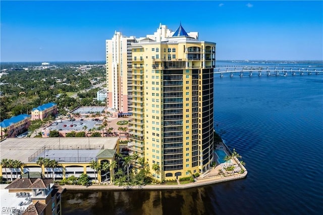 bird's eye view with a water view