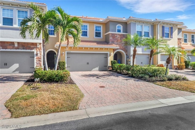 view of front of home featuring a garage