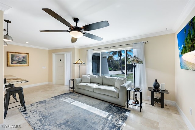 living room featuring ceiling fan and crown molding