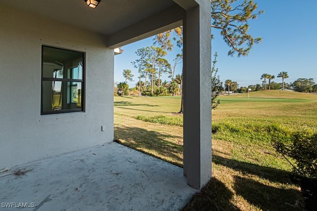 view of yard with a patio area