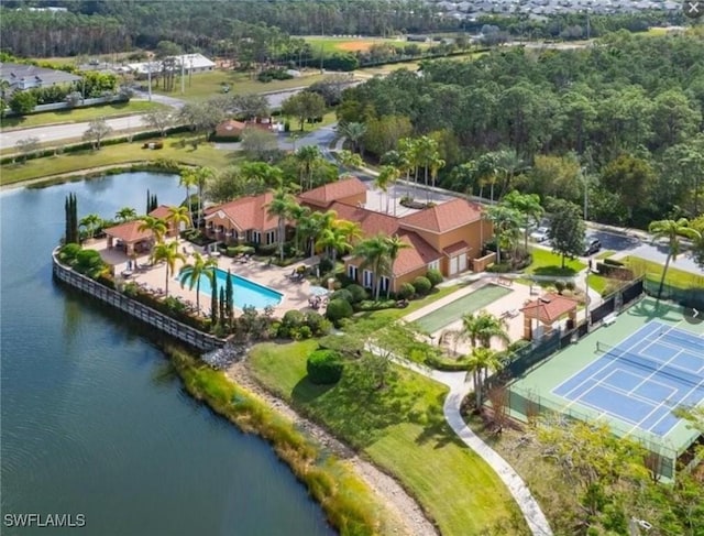 bird's eye view with a water view