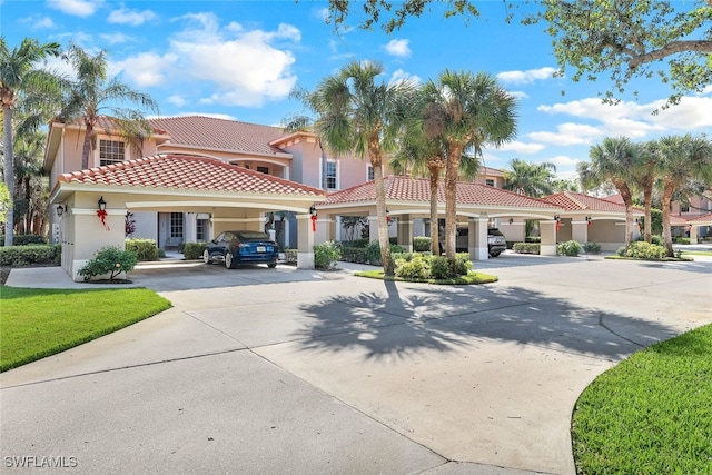 view of mediterranean / spanish-style house