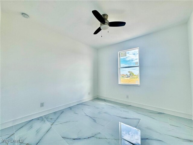 empty room with ceiling fan