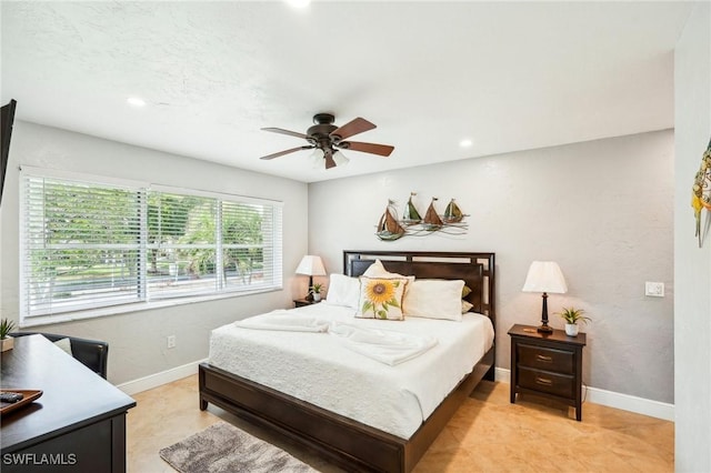 bedroom with ceiling fan