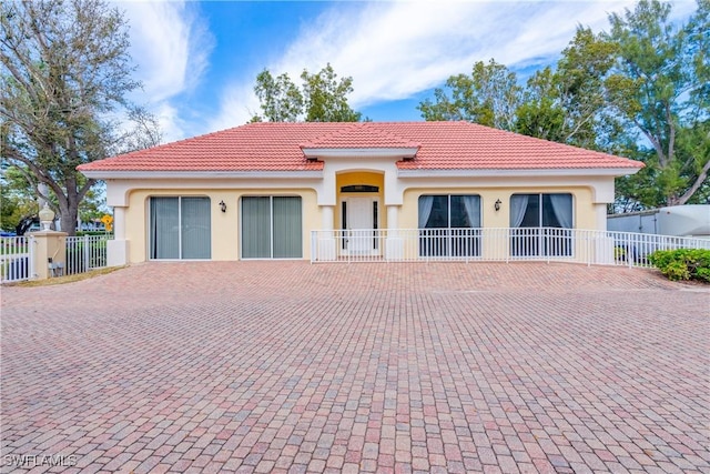 view of mediterranean / spanish-style home