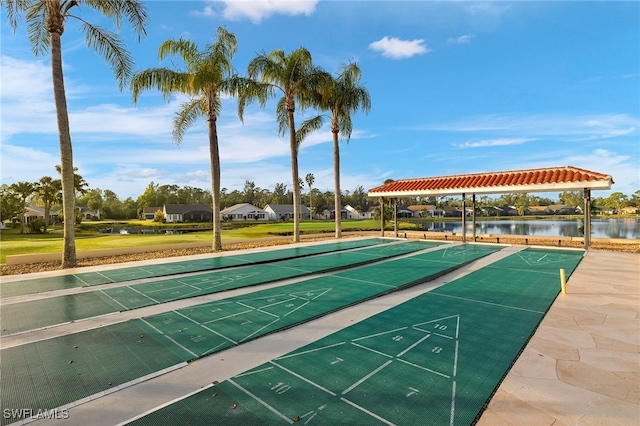 view of property's community featuring a water view