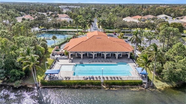 bird's eye view featuring a water view