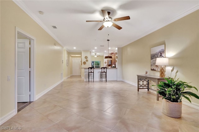 living area with visible vents, crown molding, baseboards, recessed lighting, and a ceiling fan