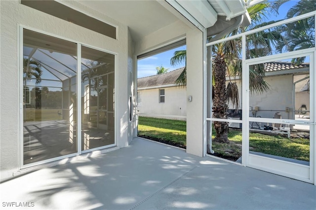 view of unfurnished sunroom