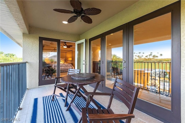 balcony with ceiling fan