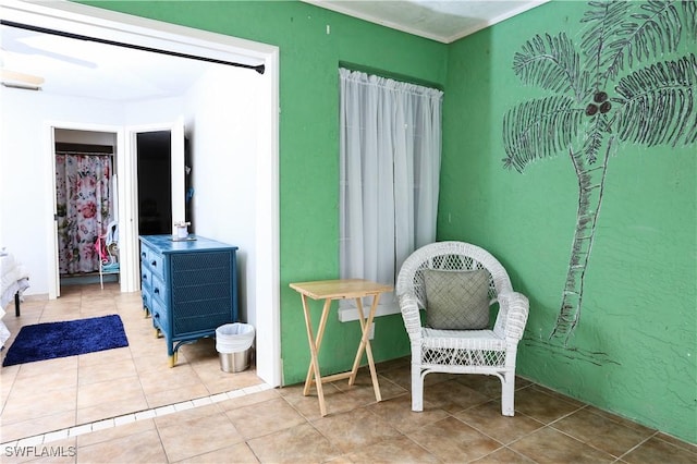 sitting room with light tile patterned flooring