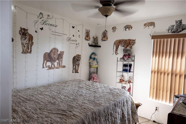 bedroom with ceiling fan