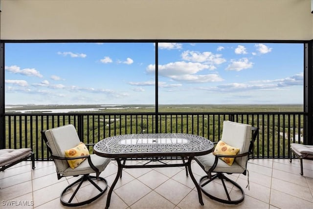 view of sunroom / solarium