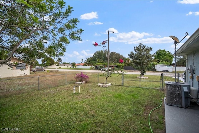 view of yard featuring cooling unit