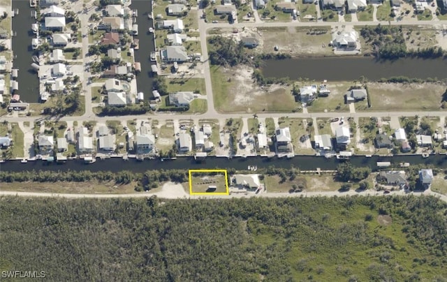 Listing photo 3 for 2807 Cussell Drive, FL 33956