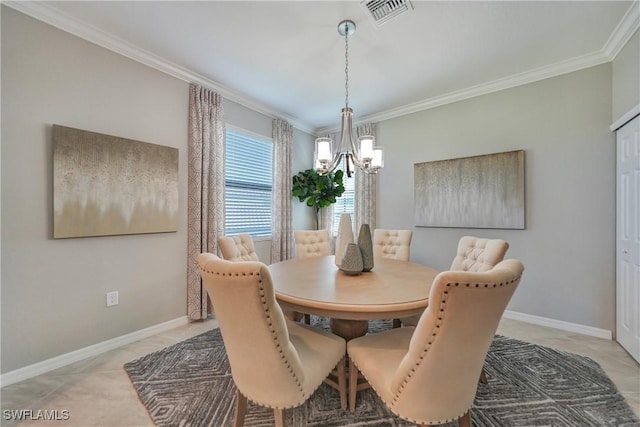 dining room featuring crown molding and a notable chandelier