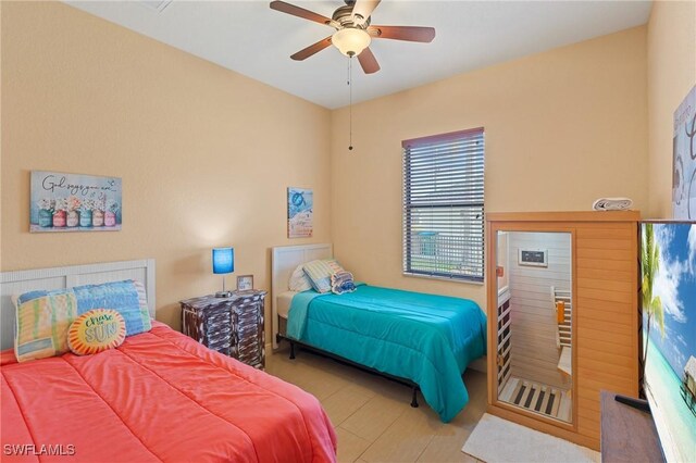 bedroom with ceiling fan