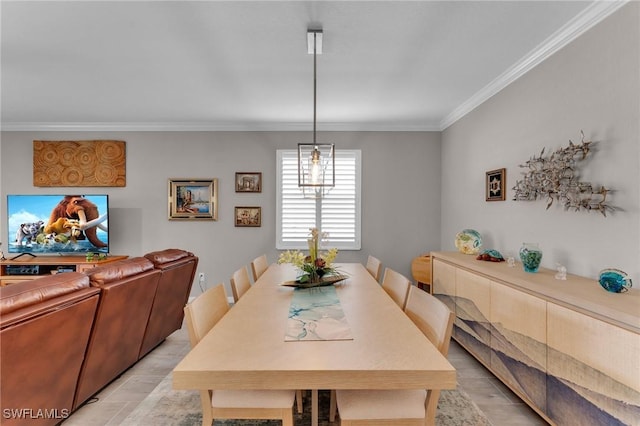 dining room with crown molding