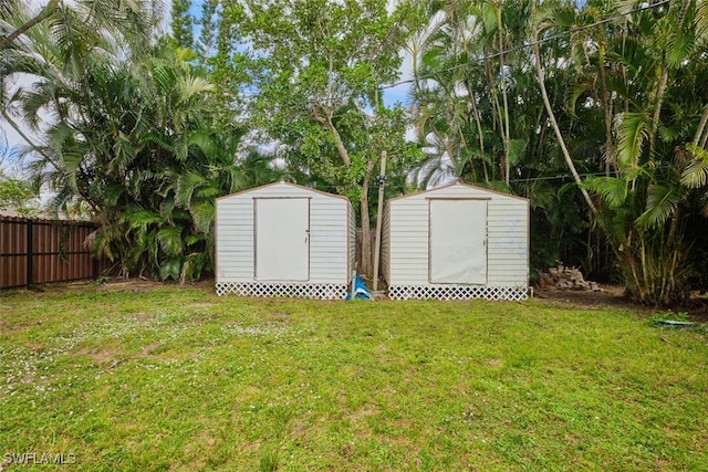 view of outdoor structure with a yard