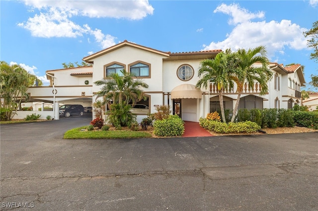 view of mediterranean / spanish-style house