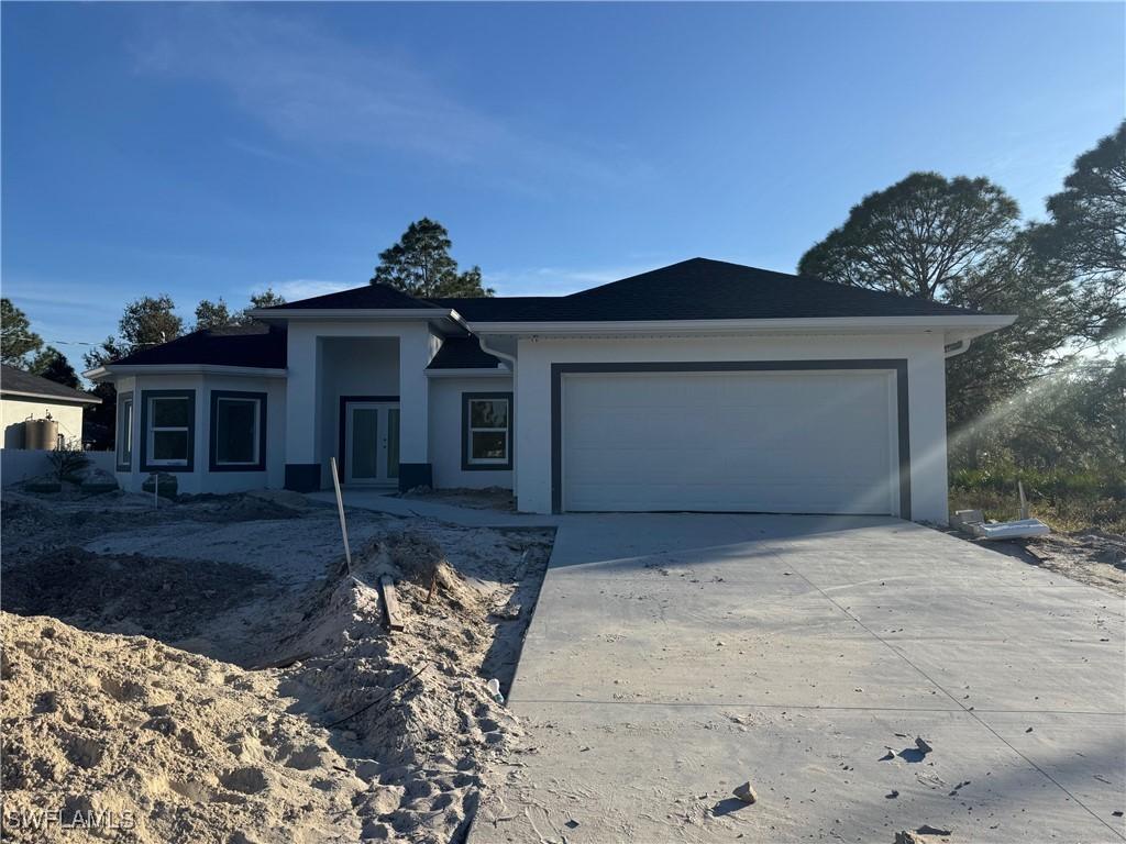 view of front of house with a garage