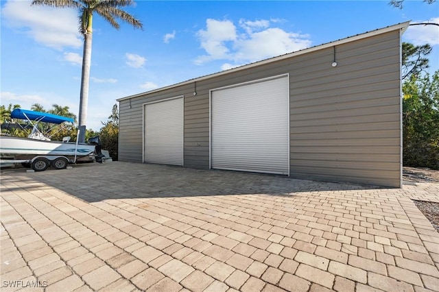 view of detached garage