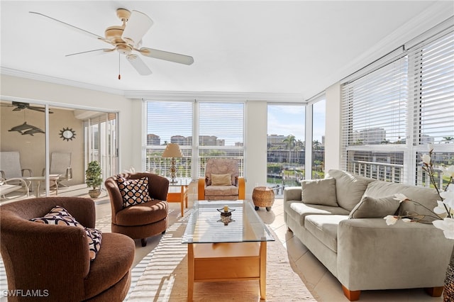 sunroom with ceiling fan