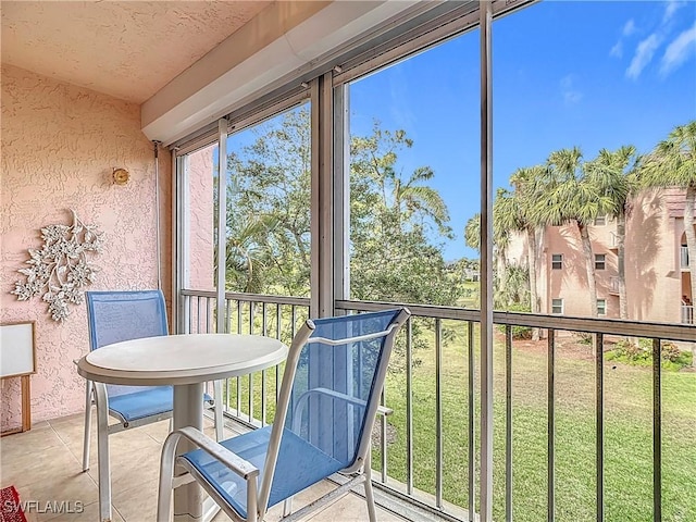 view of sunroom / solarium