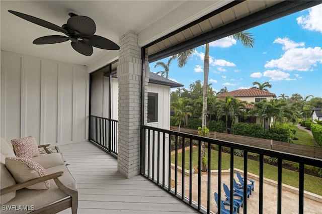 balcony with ceiling fan