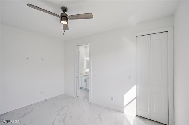 unfurnished bedroom featuring ceiling fan and a closet