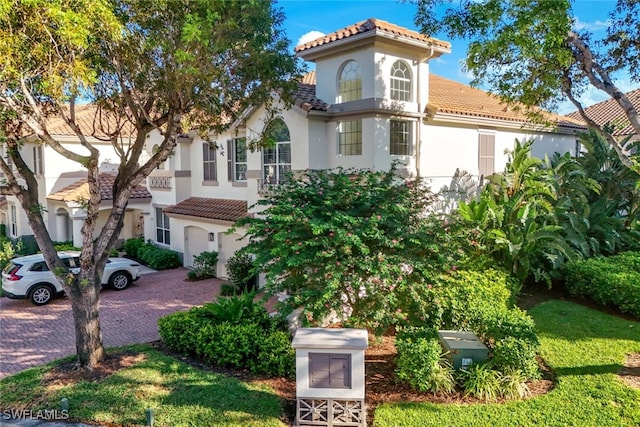 view of mediterranean / spanish house